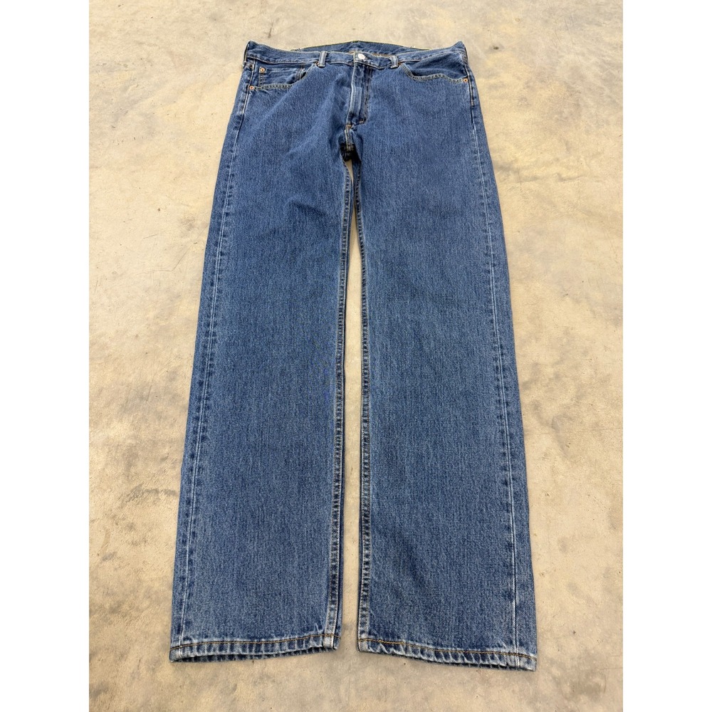 Levi's 505 Jeans Mens 40x36 Medium Stonewash Denim Zip Fly Straight Leg Classic
